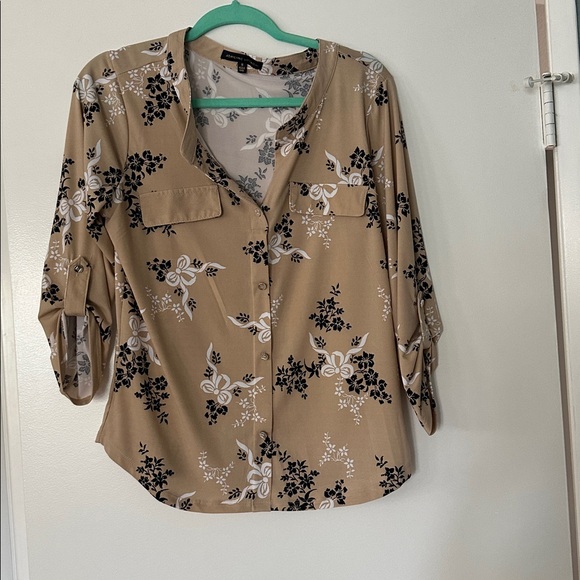 Adrienne Vittadini Tops - Adrienne Vittadini Beige and Black Floral Top